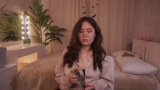 Snapshot of LeanoraBierod chatting on October 30, 2025, 1:53 pm LeanoraBierod online show from October 30, 2025, 1:53 pm