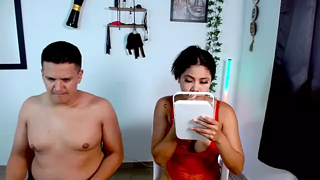 Mia sexylatin online show from February 25, 2026, 8:08 pm