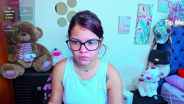 Emma boo online show from January 17, 2026, 4:21 pm