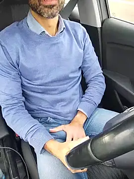 Snapshot of panco_pillo chatting on December 3, 2025, 1:32 pm panco pillo online show from December 3, 2025, 1:32 pm