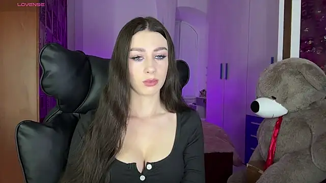 Snapshot of SweetCherry__N chatting on May 4, 2026, 6:44 pm SweetCherry N online show from May 4, 2026, 6:44 pm