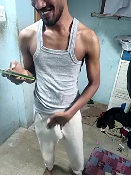 cutty abi  online show from November 29, 2025, 4:01 am