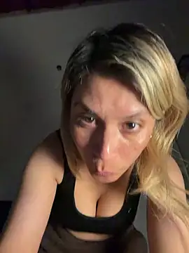 Romy-R-O online show from June 15, 2026, 12:22 am