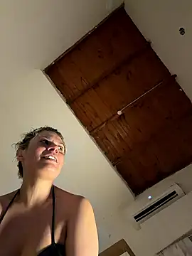 Snapshot of Romy-R-O chatting on January 16, 2026, 2:21 pm Romy-R-O online show from January 16, 2026, 2:21 pm