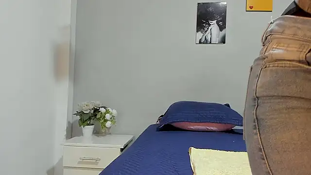 sexynova 93 online show from May 8, 2026, 7:50 pm