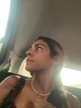 Snapshot of sabrinaneves chatting on April 9, 2026, 10:43 am sabrinaneves online show from April 9, 2026, 10:43 am