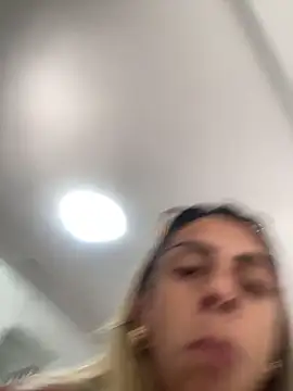 Snapshot of sabrinaneves chatting on April 16, 2026, 2:29 pm sabrinaneves online show from April 16, 2026, 2:29 pm