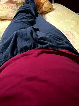 Snapshot of Lessless0606 chatting on October 29, 2025, 2:32 am Lessless0606 online show from October 29, 2025, 2:32 am