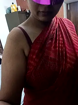 Snapshot of Naughty-Nancy chatting on December 15, 2025, 9:48 am Naughty-Nancy online show from December 15, 2025, 9:48 am