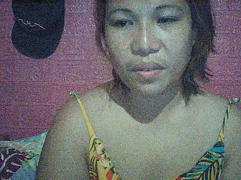 Snapshot of sweet_buncandy chatting on July 9, 2026, 6:18 pm sweet buncandy online show from July 9, 2026, 6:18 pm