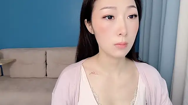 ella55-- online show from April 5, 2026, 1:01 am