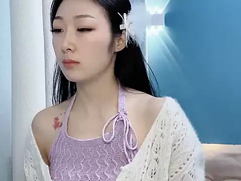 ella55-- online show from December 4, 2025, 1:04 am