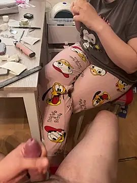 Teeny-Slut18 online show from June 7, 2026, 11:15 am