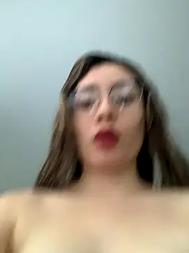 Snapshot of vanessa-242424 chatting on November 28, 2025, 10:32 pm vanessa-242424 online show from November 28, 2025, 10:32 pm