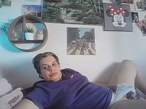 Carolineisback online show from June 23, 2026, 3:10 pm