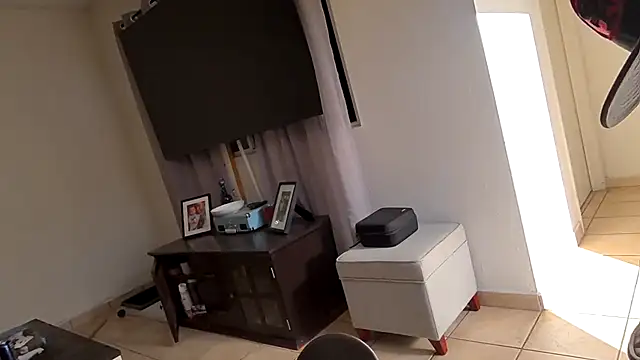 ezrah23 online show from February 9, 2026, 5:00 pm