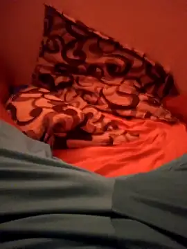 Snapshot of loboalfa2030 chatting on December 2, 2025, 3:30 am loboalfa2030 online show from December 2, 2025, 3:30 am