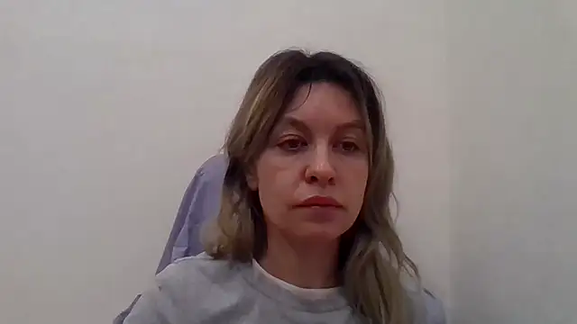 Snapshot of Little_Milf_5 chatting on November 13, 2025, 7:18 pm Little Milf 5 online show from November 13, 2025, 7:18 pm