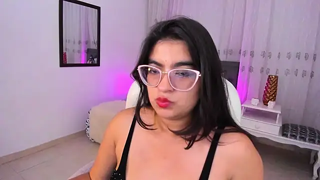 Snapshot of Luna_Jonnes1 chatting on January 15, 2026, 11:13 am Luna Jonnes1 online show from January 15, 2026, 11:13 am