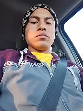 Snapshot of Verudi chatting on December 16, 2025, 8:57 pm Verudi online show from December 16, 2025, 8:57 pm