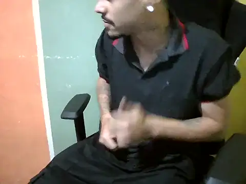 Snapshot of Joao_BRL chatting on November 14, 2025, 10:02 pm Joao BRL online show from November 14, 2025, 10:02 pm