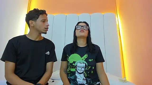 Snapshot of DamianandEva chatting on January 16, 2026, 1:04 pm DamianandEva online show from January 16, 2026, 1:04 pm