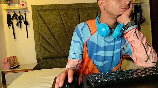 DamianandEva online show from April 14, 2026, 12:10 pm