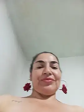 MaryRoze  online show from June 21, 2026, 12:27 am