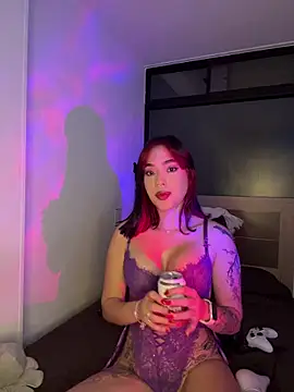 Snapshot of Raven_DeVille chatting on November 26, 2025, 2:11 am Raven DeVille online show from November 26, 2025, 2:11 am
