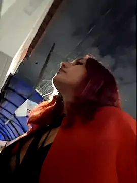 Snapshot of Eveelyn25x chatting on November 1, 2025, 4:41 am Eveelyn25x online show from November 1, 2025, 4:41 am