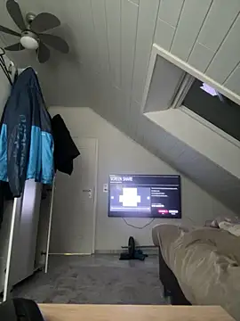 superbertok online show from December 4, 2025, 12:48 pm