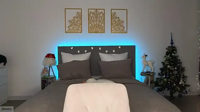 adele armass online show from December 21, 2025, 7:59 pm