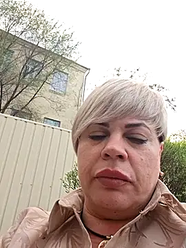 MilkySky online show from April 16, 2026, 4:30 pm