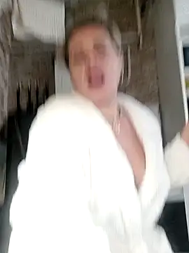 MilkySky online show from December 14, 2025, 8:09 am