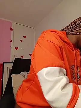 EvonyFoxxx online show from March 2, 2026, 5:19 am