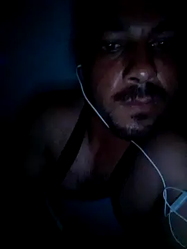 Snapshot of Ahm3-d chatting on May 28, 2026, 11:54 pm Ahm3-d online show from May 28, 2026, 11:54 pm