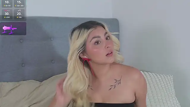 Elina Hills online show from December 19, 2025, 2:52 pm