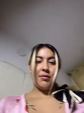 Elina Hills online show from February 28, 2026, 11:04 pm