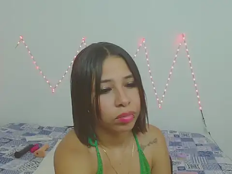 Anthonella winston online show from November 1, 2025, 3:28 pm