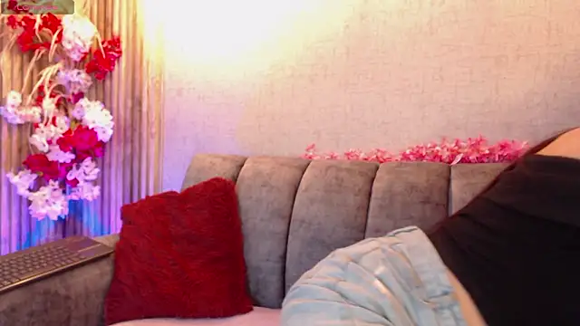 Valk submissive online show from February 26, 2026, 4:23 am