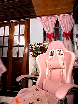 Okleotina9 online show from November 13, 2025, 4:05 am