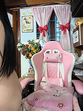 Snapshot of Okleotina9 chatting on May 14, 2026, 4:59 pm Okleotina9 online show from May 14, 2026, 4:59 pm