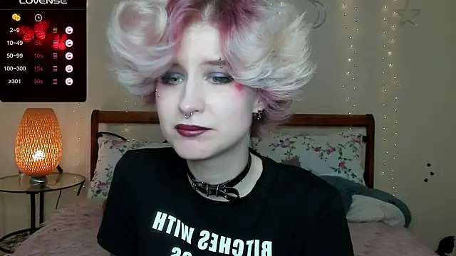 Snapshot of Angel_Julles chatting on July 18, 2026, 4:37 pm Angel Julles online show from July 18, 2026, 4:37 pm