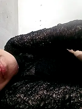 Snapshot of Elina_99 chatting on March 8, 2026, 2:15 am Elina 99 online show from March 8, 2026, 2:15 am