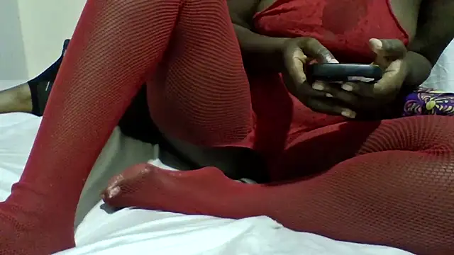 Snapshot of Charity78 chatting on November 18, 2025, 12:48 am Charity78 online show from November 18, 2025, 12:48 am