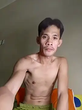 Snapshot of Hot-babyyboy30 chatting on November 18, 2025, 1:32 am Hot-babyyboy30 online show from November 18, 2025, 1:32 am