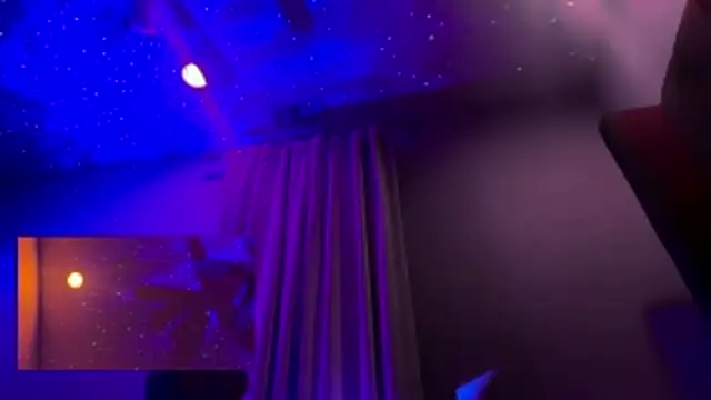 latinpeaches online show from November 6, 2025, 6:17 am