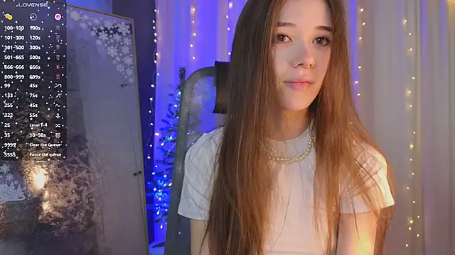 tinyanie online show from December 20, 2025, 6:05 am