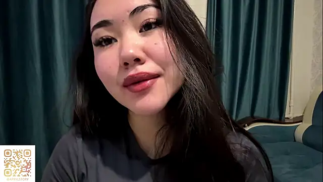 Snapshot of APRYLSUN chatting on November 18, 2025, 12:08 pm APRYLSUN online show from November 18, 2025, 12:08 pm