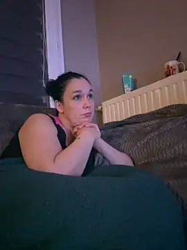 Girlysensuelle online show from November 17, 2025, 8:46 pm